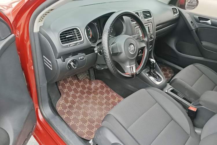 Used Volkswagen Golf 2012 1.6L Automatic Comfort Model Driver Seat