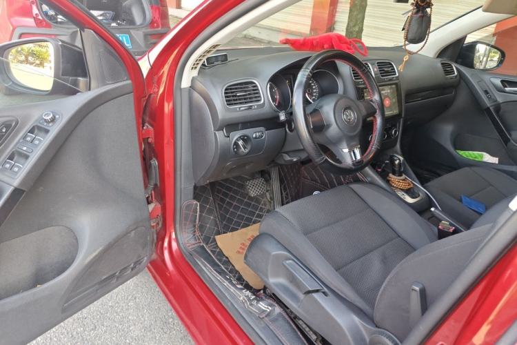 Used Volkswagen Golf 2012 1.6L Automatic Comfort Model Driver Seat