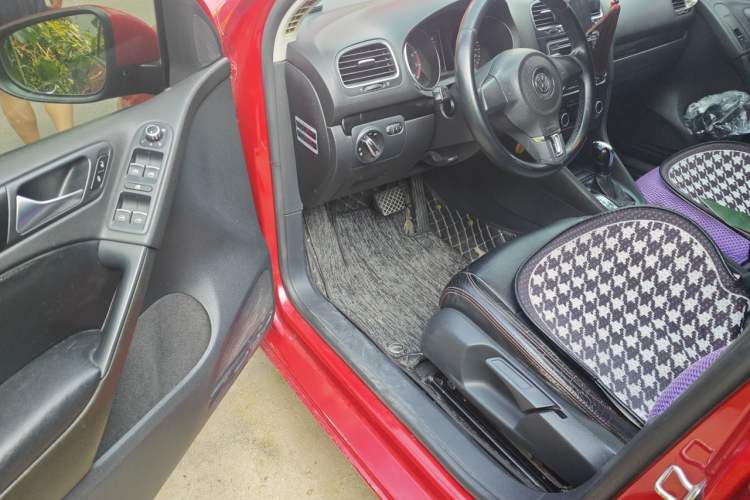 Used Volkswagen Golf 2012 1.4 TSI Automatic Comfort Edition Driver Seat