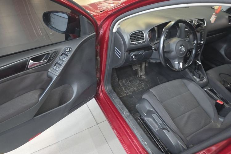 Used Volkswagen Golf 2012 1.6L Automatic Comfort Model Driver Seat
