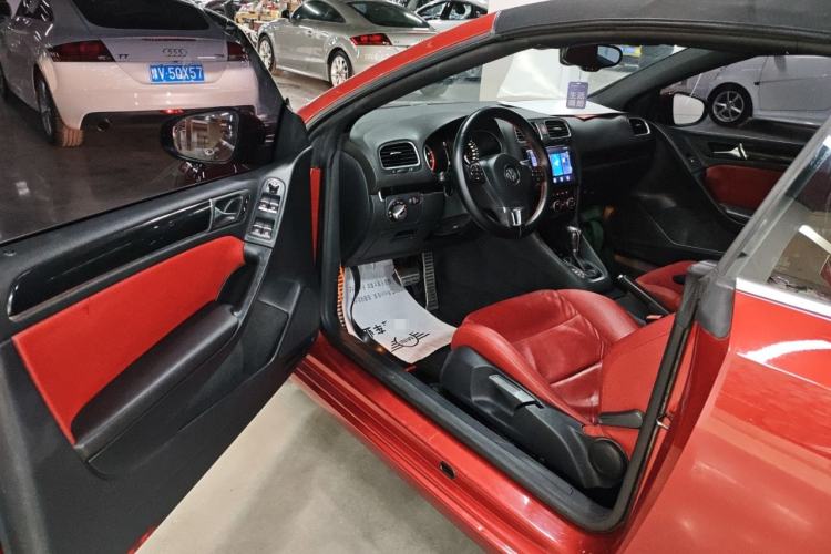 Used Volkswagen Golf 2012 1.4TSI Luxury Convertible Edition Driver Seat