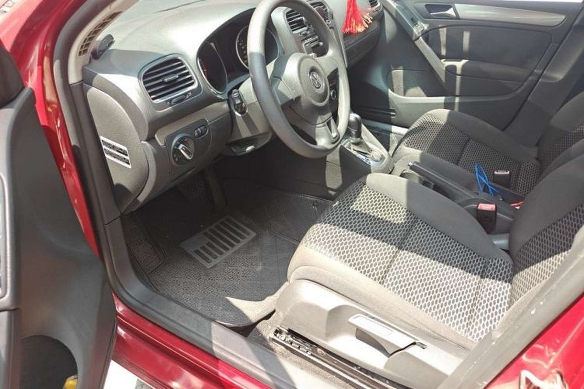 Used Volkswagen Golf 2012 1.6L Automatic Fashion Model Driver Seat