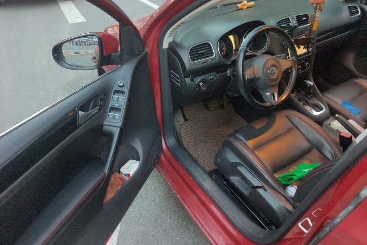 Used Volkswagen Golf 2012 1.6L Automatic Comfort Model Driver Seat