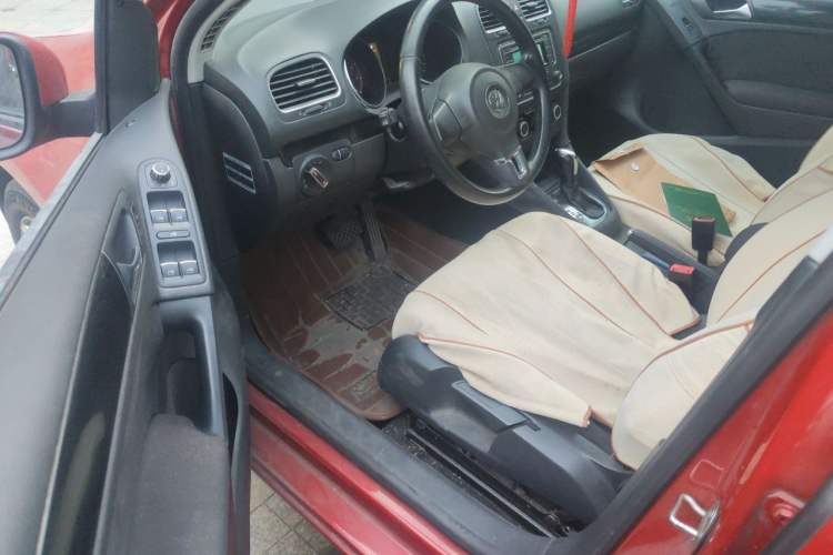 Used Volkswagen Golf 2012 1.6L Automatic Comfort Model Driver Seat