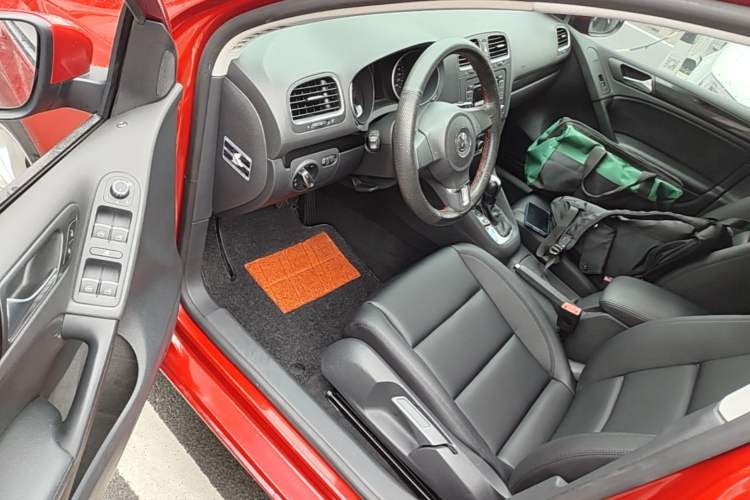 Used Volkswagen Golf 2012 1.6L Automatic Comfort Model Driver Seat