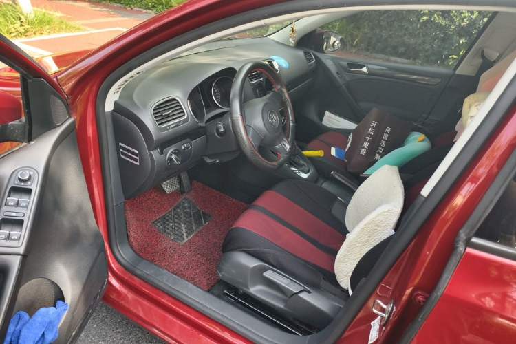 Used Volkswagen Golf 2012 1.6L Automatic Comfort Model Driver Seat