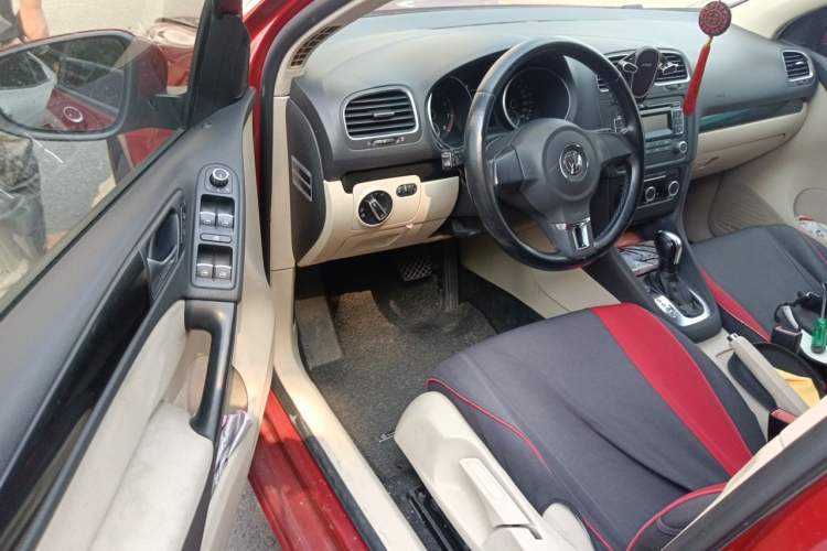 Used Volkswagen Golf 2012 1.6L Automatic Comfort Model Driver Seat