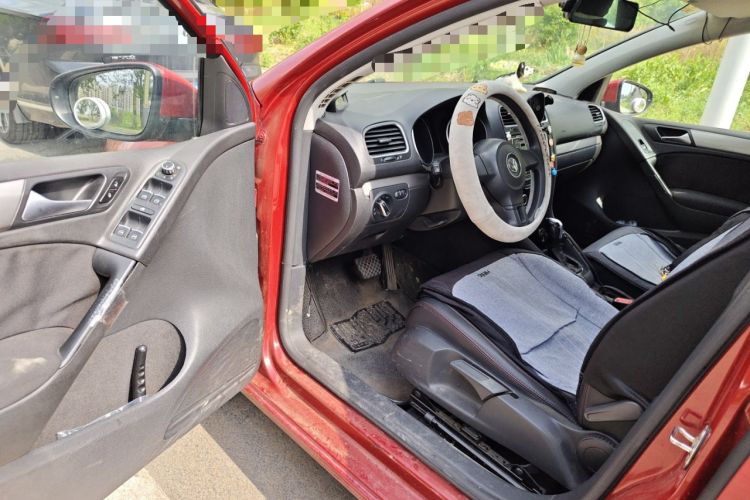 Used Volkswagen Golf 2012 1.6L Automatic Fashion Model Driver Seat