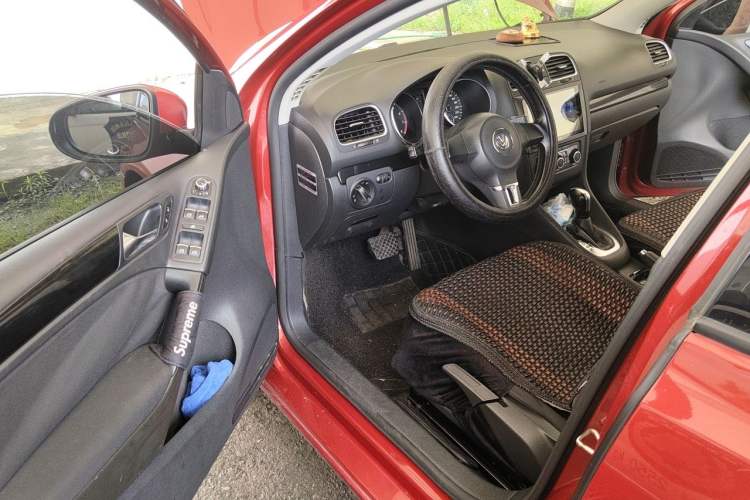 Used Volkswagen Golf 2012 1.6L Automatic Comfort Model Driver Seat