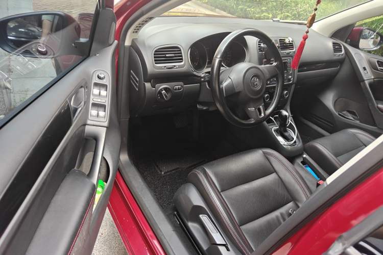 Used Volkswagen Golf 2012 1.6L Automatic Comfort Model Driver Seat