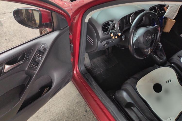 Used Volkswagen Golf 2012 1.6L Automatic Comfort Model Driver Seat