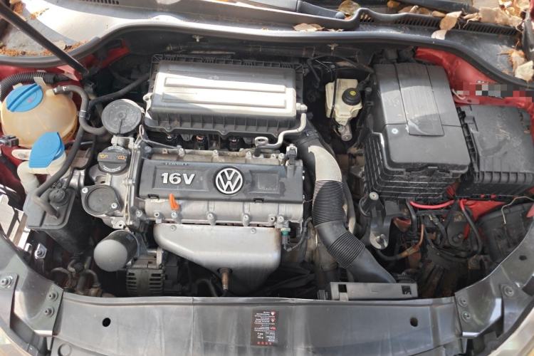 Used Volkswagen Golf 2012 1.6L Automatic Fashion Model Engine Bay
