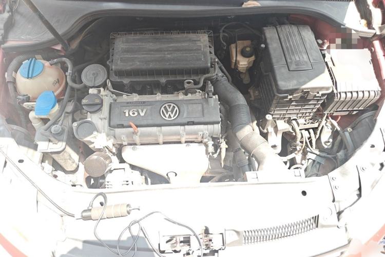 Used Volkswagen Golf 2012 1.6L Automatic Fashion Model Engine Bay