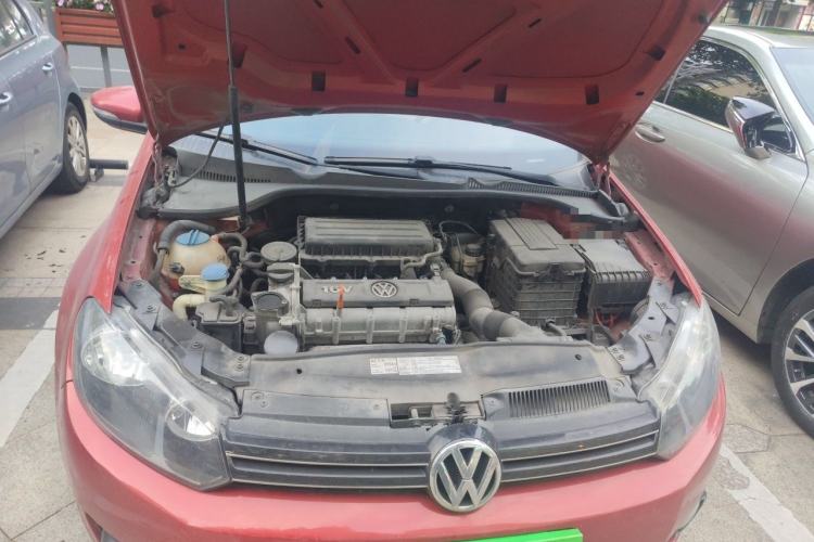 Used Volkswagen Golf 2012 1.6L Automatic Comfort Model Engine Bay