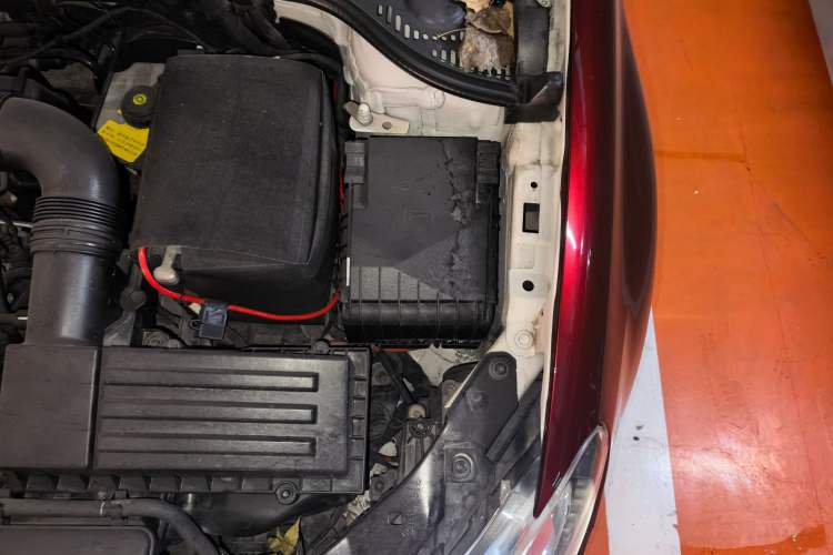 Used Volkswagen Golf 2012 1.4TSI Luxury Convertible Edition Engine Bay Left