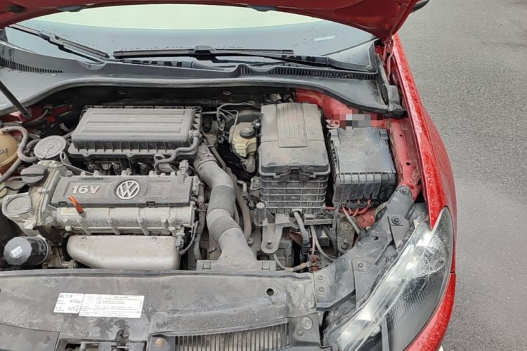 Used Volkswagen Golf 2012 1.6L Automatic Comfort Model Engine Bay Left