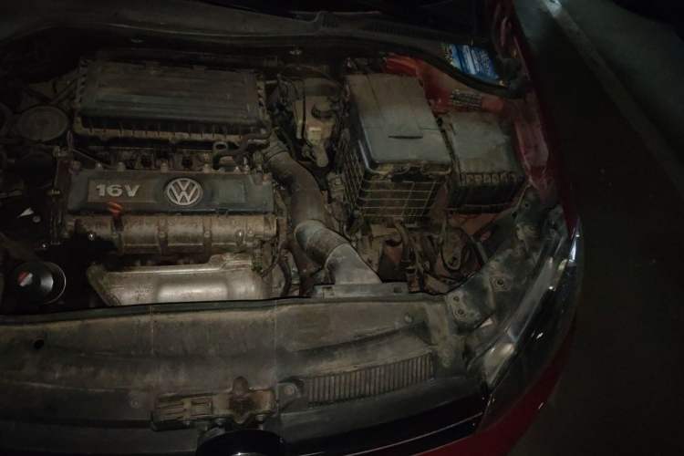 Used Volkswagen Golf 2012 1.6L Automatic Comfort Model Engine Bay Left