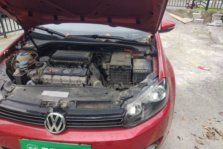 Used Volkswagen Golf 2012 1.6L Automatic Comfort Model Engine Bay Left