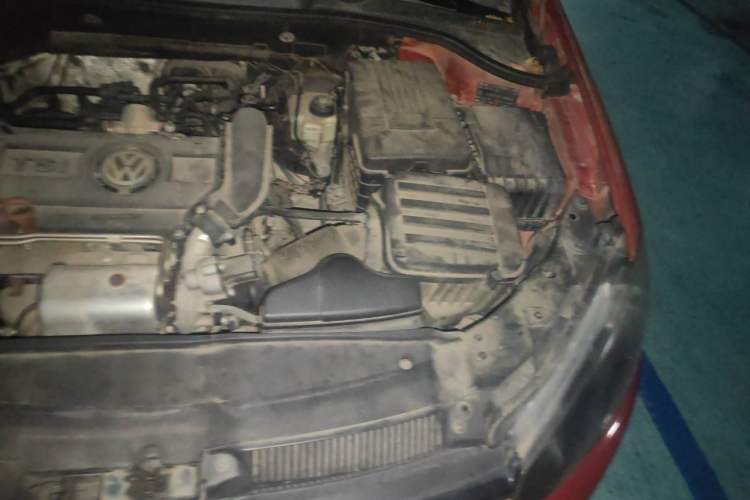Used Volkswagen Golf 2012 1.4 TSI Automatic Comfort Edition Engine Bay Left