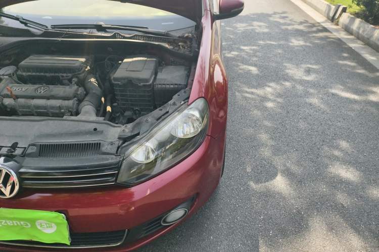 Used Volkswagen Golf 2012 1.6L Automatic Comfort Model Engine Bay Left