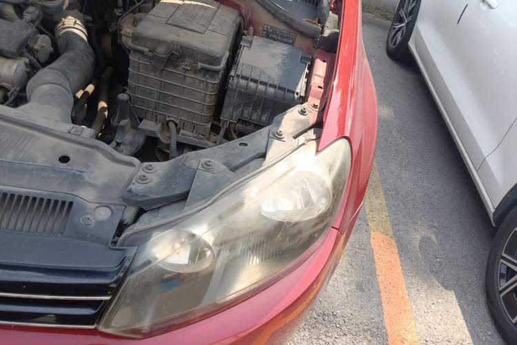 Used Volkswagen Golf 2012 1.6L Automatic Comfort Model Engine Bay Left