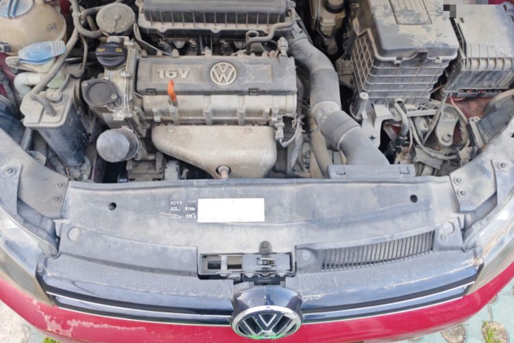 Used Volkswagen Golf 2012 1.6 Manual Fashion Edition Engine Bay