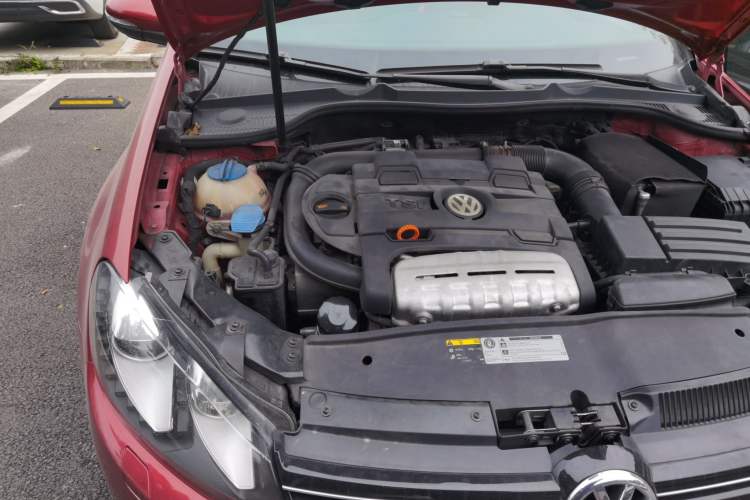 Used Volkswagen Golf 2012 1.4TSI Luxury Convertible Edition Engine Bay Right