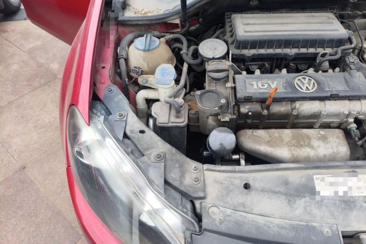 Used Volkswagen Golf 2012 1.6 Manual Fashion Edition Engine Bay Right