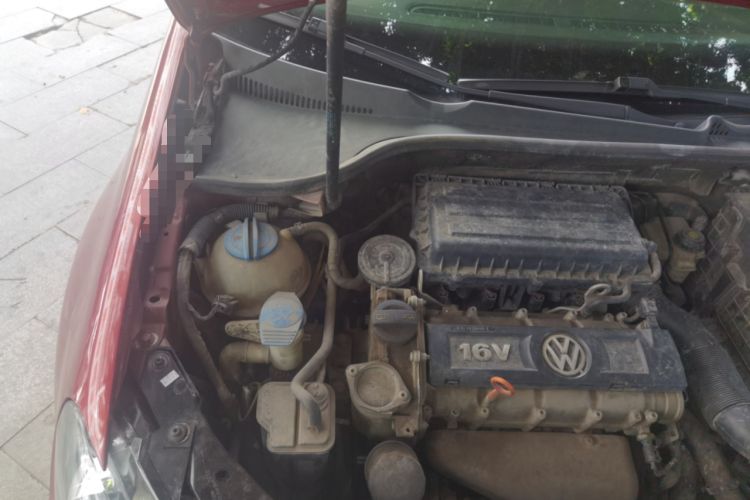 Used Volkswagen Golf 2012 1.6 Manual Comfort Edition Engine Bay Right