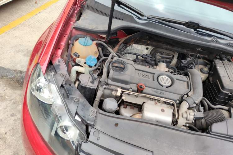 Used Volkswagen Golf 2012 1.4 TSI Automatic Comfort Edition Engine Bay Right