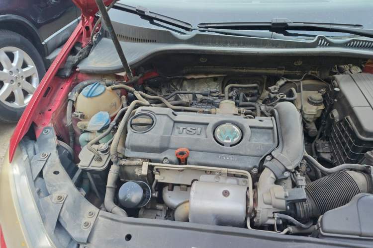 Used Volkswagen Golf 2012 1.4 TSI Automatic Comfort Edition Engine Bay Right