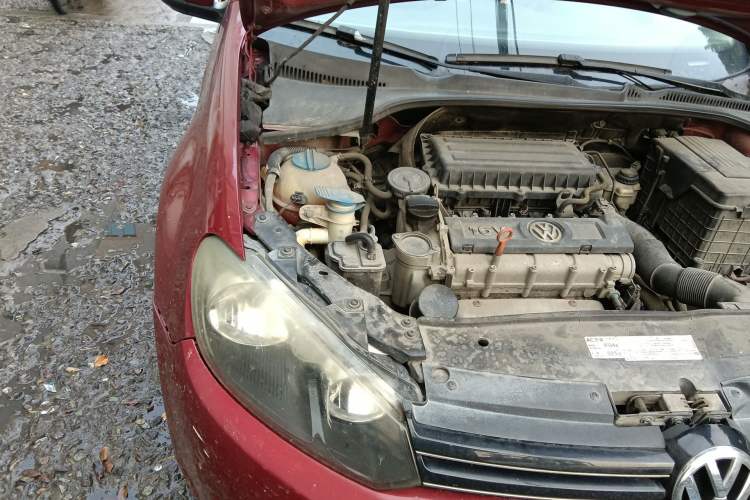Used Volkswagen Golf 2012 1.6L Automatic Comfort Model Engine Bay Right