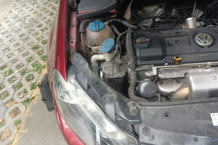 Used Volkswagen Golf 2012 1.4 TSI Automatic Comfort Edition Engine Bay Right
