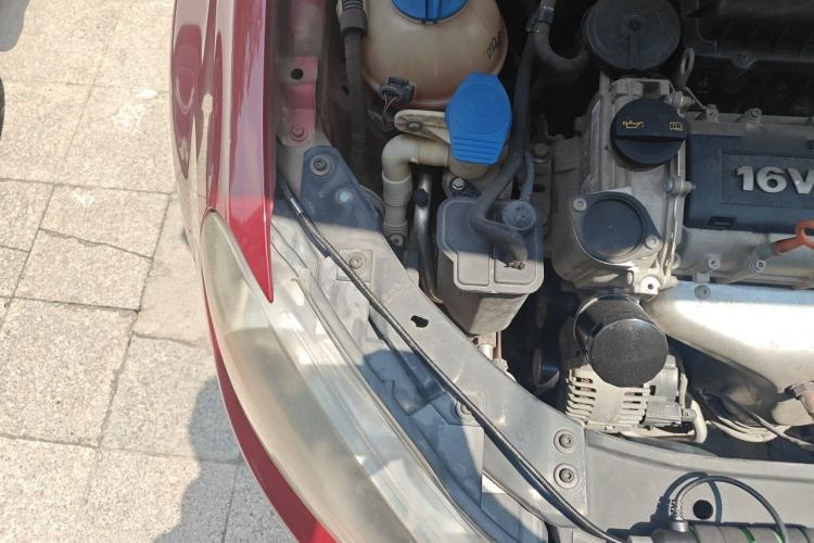 Used Volkswagen Golf 2012 1.6L Automatic Fashion Model Engine Bay Right