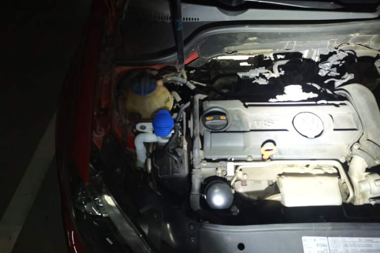 Used Volkswagen Golf 2012 1.4 TSI Automatic Comfort Edition Engine Bay Right