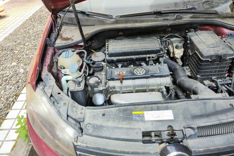 Used Volkswagen Golf 2012 1.6L Automatic Comfort Model Engine Bay Right