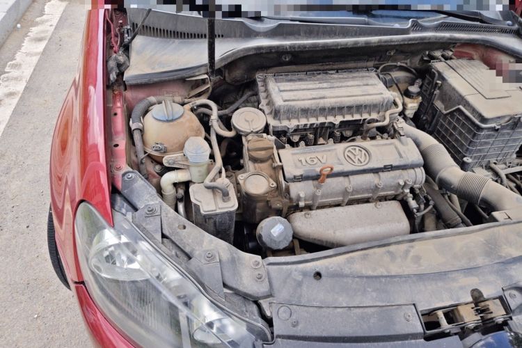 Used Volkswagen Golf 2012 1.6L Automatic Fashion Model Engine Bay Right