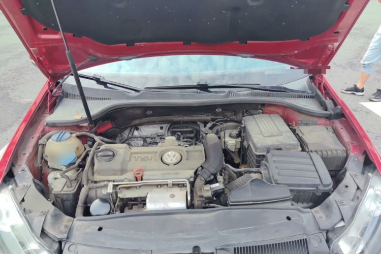 Used Volkswagen Golf 2012 1.4TSI Automatic Luxury Edition Engine Bay