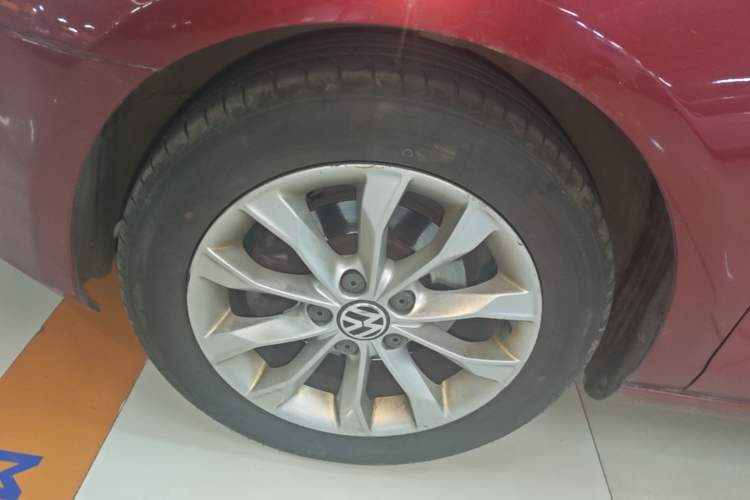 Used Volkswagen Golf 2012 1.6L Automatic Comfort Model Exterior 4