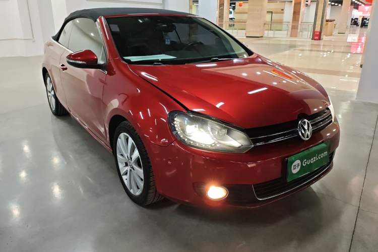 Used Volkswagen Golf 2012 1.4TSI Luxury Convertible Edition Front Right 45 Deg