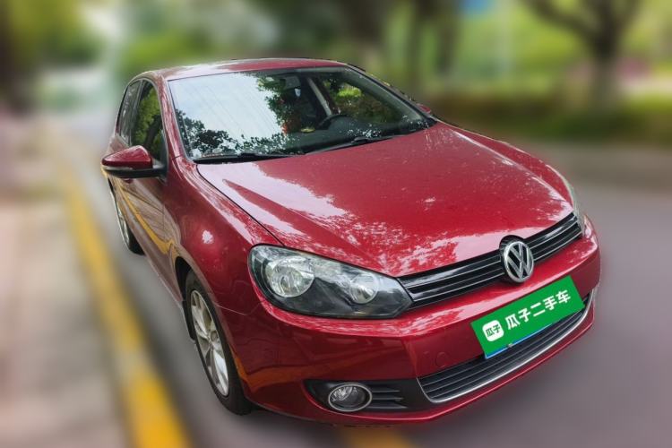 Used Volkswagen Golf 2012 1.6L Automatic Comfort Model Front Right 45 Deg