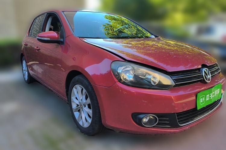 Used Volkswagen Golf 2012 1.6L Automatic Comfort Model Front Right 45 Deg