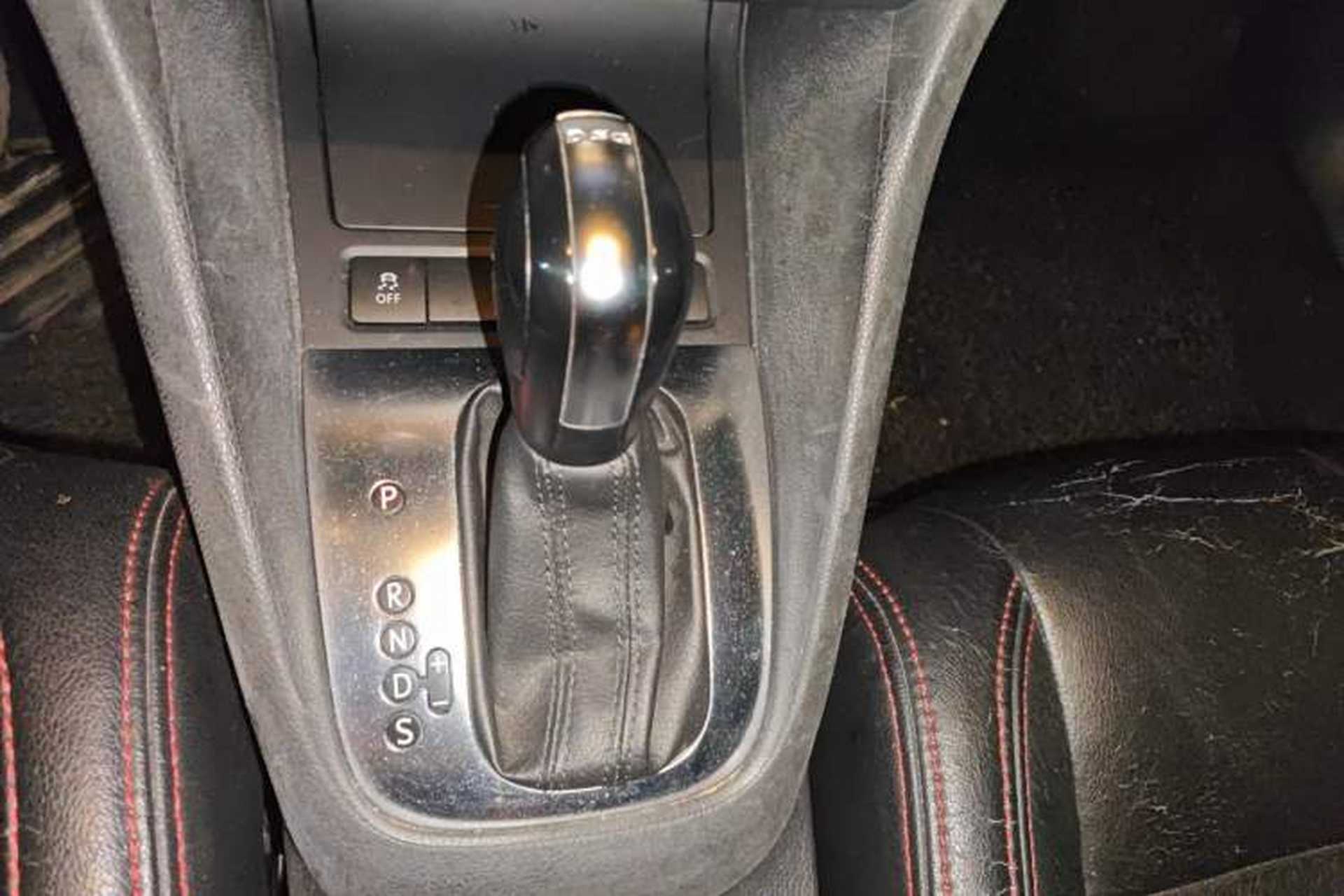 Used Volkswagen Golf 2012 1.4 TSI Automatic Comfort Edition Gear Lever