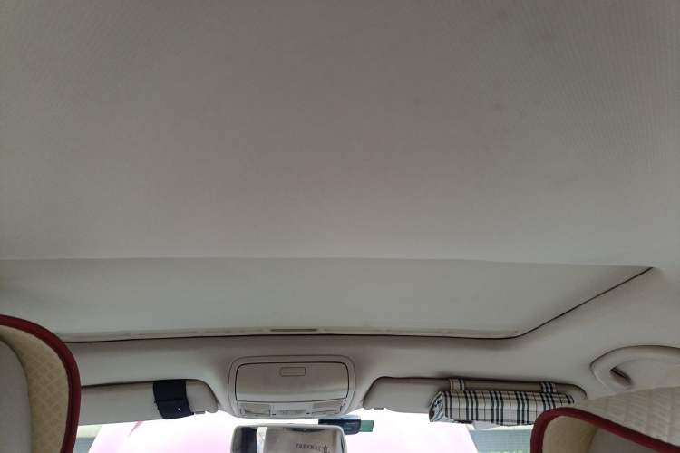Used Volkswagen Golf 2012 1.6L Automatic Comfort Model Headliner