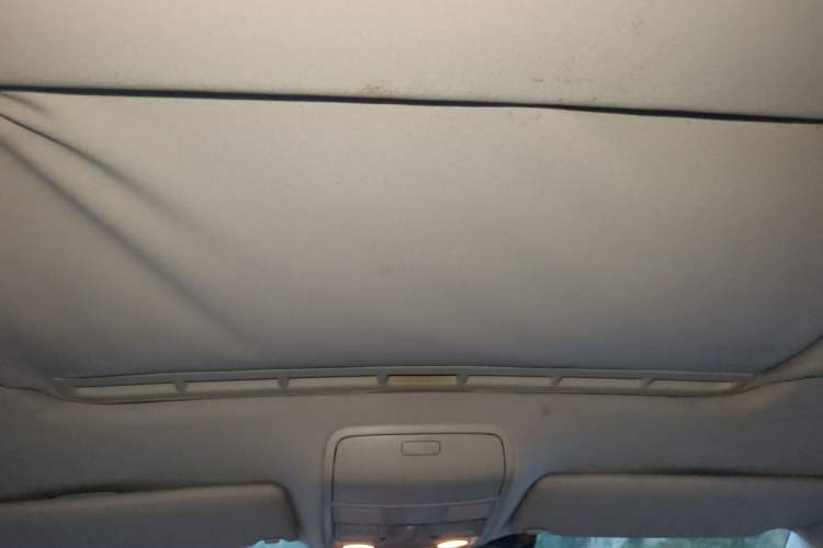 Used Volkswagen Golf 2012 1.6L Automatic Comfort Model Headliner