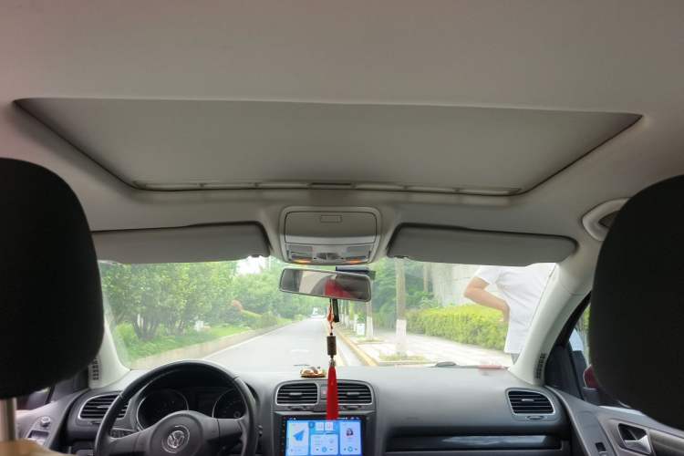 Used Volkswagen Golf 2012 1.6L Automatic Comfort Model Headliner