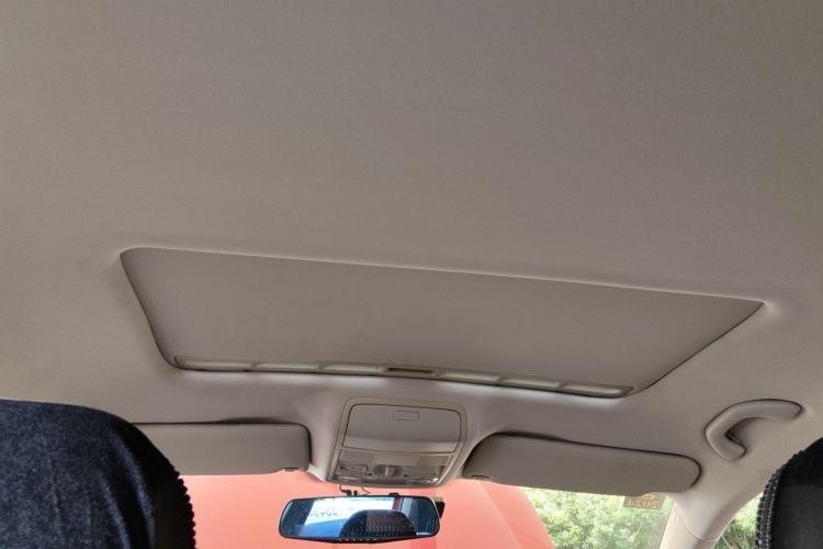 Used Volkswagen Golf 2012 1.6L Automatic Comfort Model Headliner