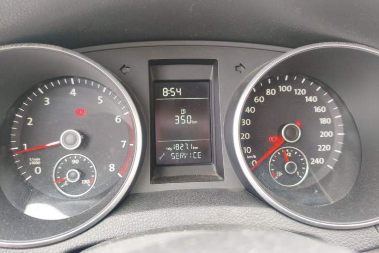 Used Volkswagen Golf 2012 1.6 Manual Fashion Edition Instrument Cluster
