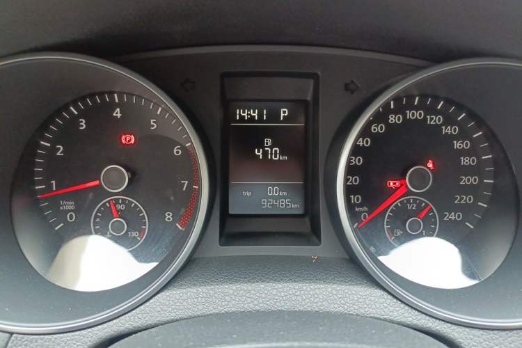Used Volkswagen Golf 2012 1.6L Automatic Comfort Model Instrument Cluster