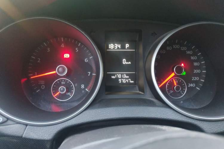 Used Volkswagen Golf 2012 1.6L Automatic Comfort Model Instrument Cluster
